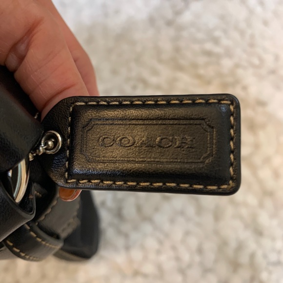 Authentic coach shoulder bag - Picture 4 of 8